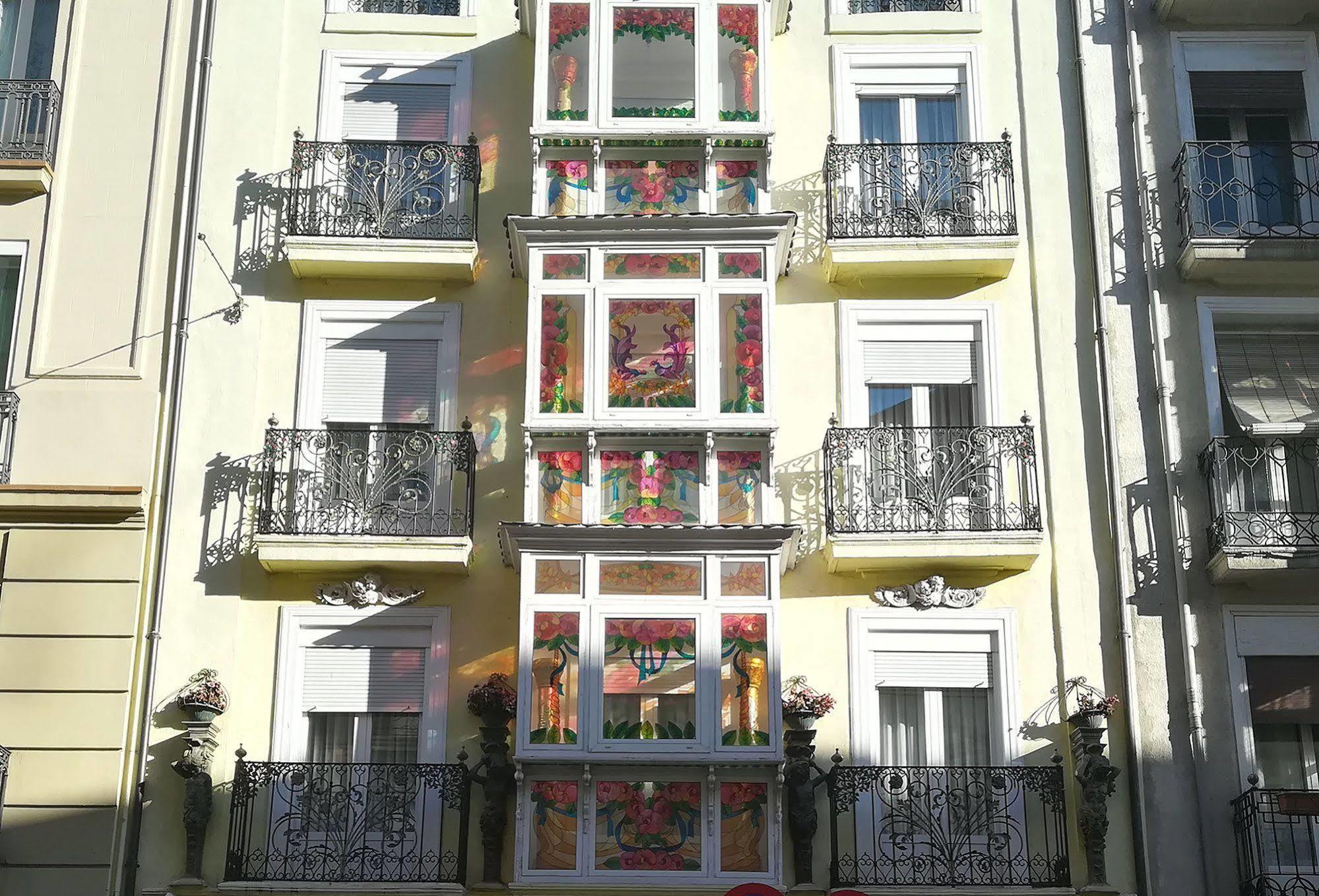 Dato 2 Hotel 2*